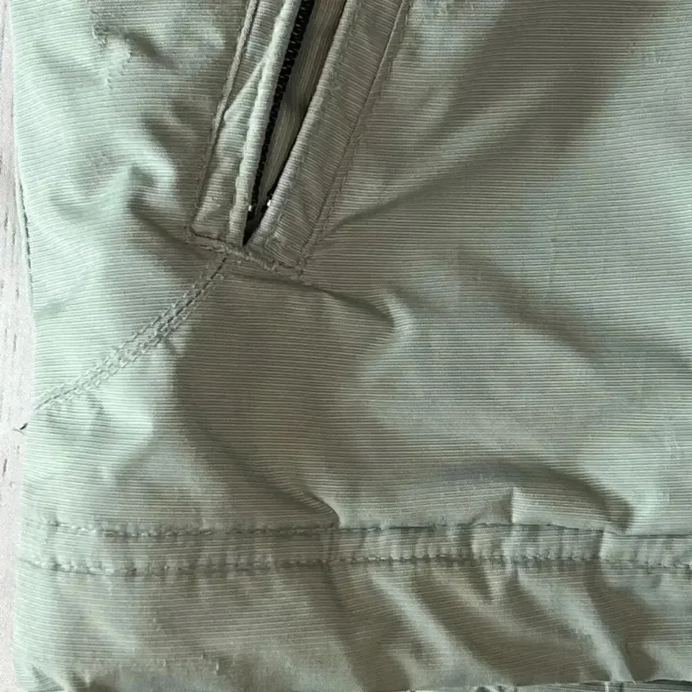 LIQUID Snowboarding jacket Gray & Red colorblock  size Youth XL